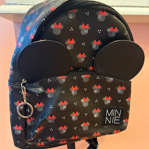 Disney Dani Minnie Mouse Black and Red Backpack Magic Kingdom-NEW!!